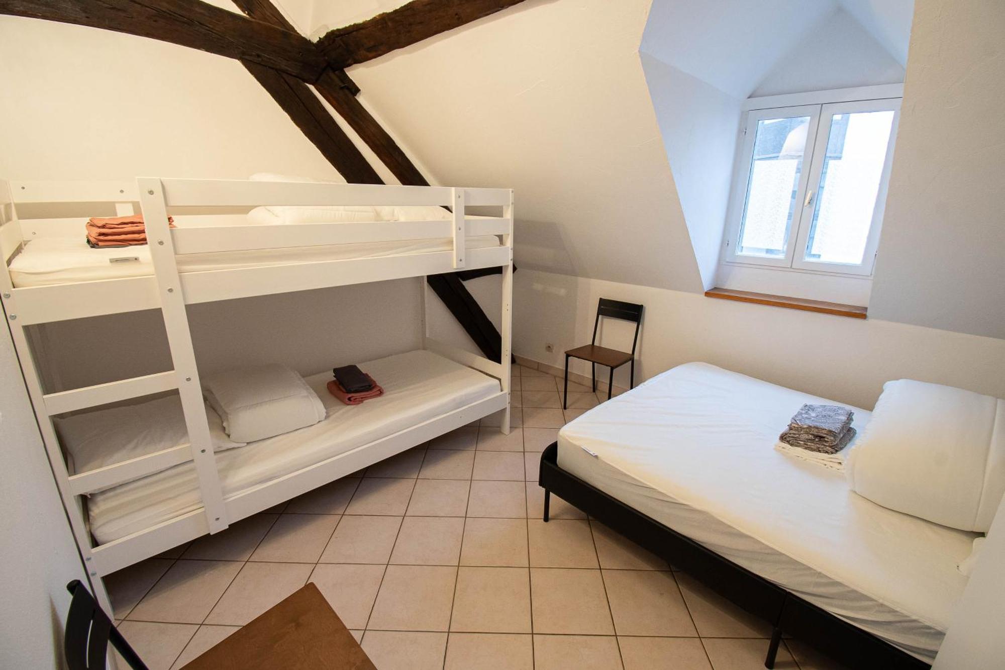 Residence Le Zola Compose De 3 Appartements Distincts En Hyper Centre De Dijon Avec Wifi Екстериор снимка