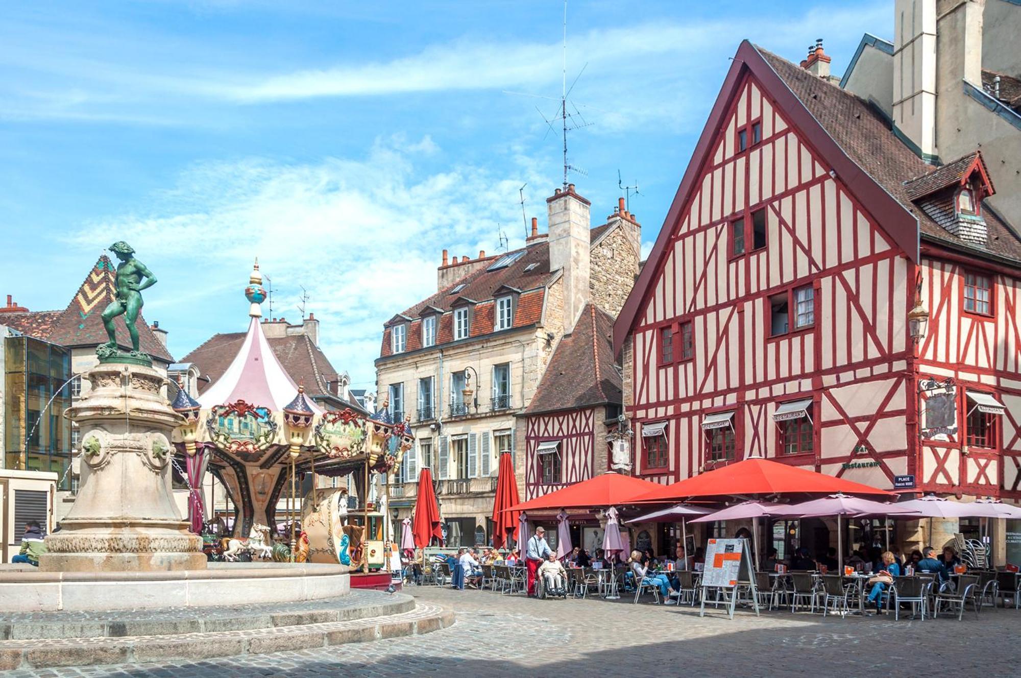 Residence Le Zola Compose De 3 Appartements Distincts En Hyper Centre De Dijon Avec Wifi Екстериор снимка